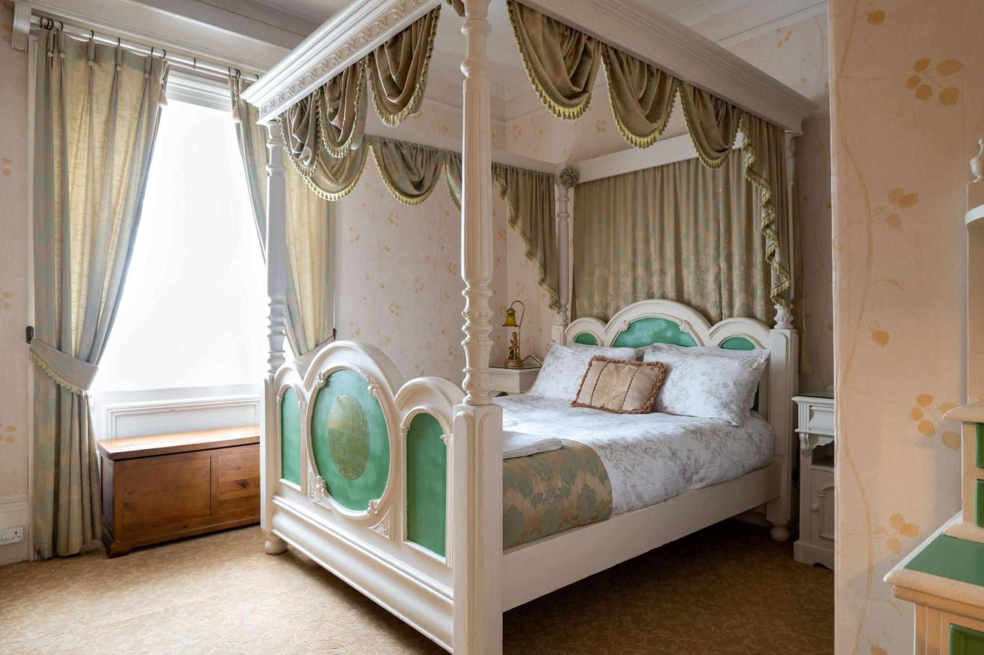 Enchanted Manor Niton Ngoại thất bức ảnh