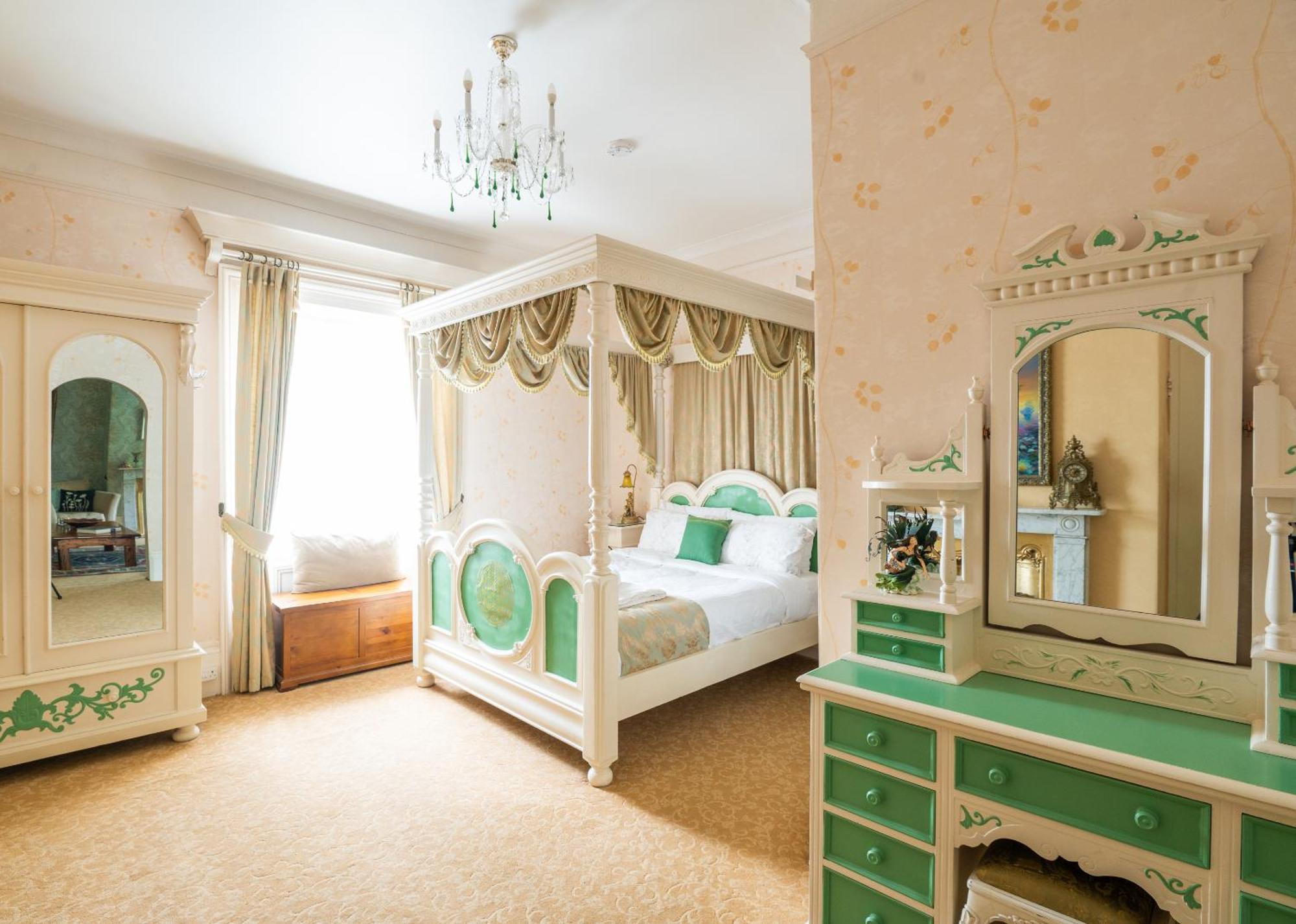 Enchanted Manor Niton Ngoại thất bức ảnh