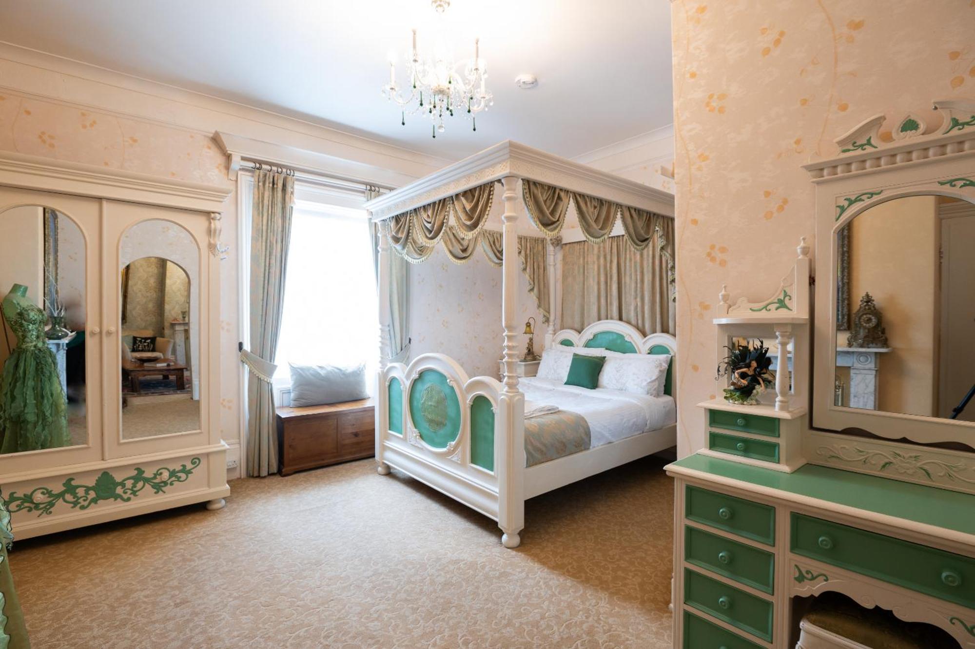 Enchanted Manor Niton Ngoại thất bức ảnh